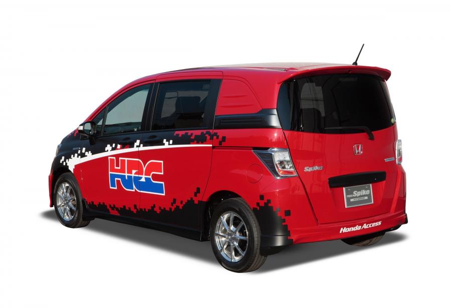  Honda Freed Spike Transporter 2012 года  (фото 2 из 4)